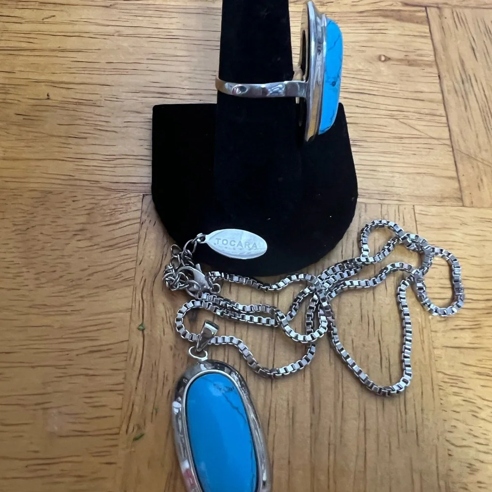 “Tocara” Silver & Blue Stone Ring 7.5 Necklace Stainless Steel Set - Picture 6 of 9